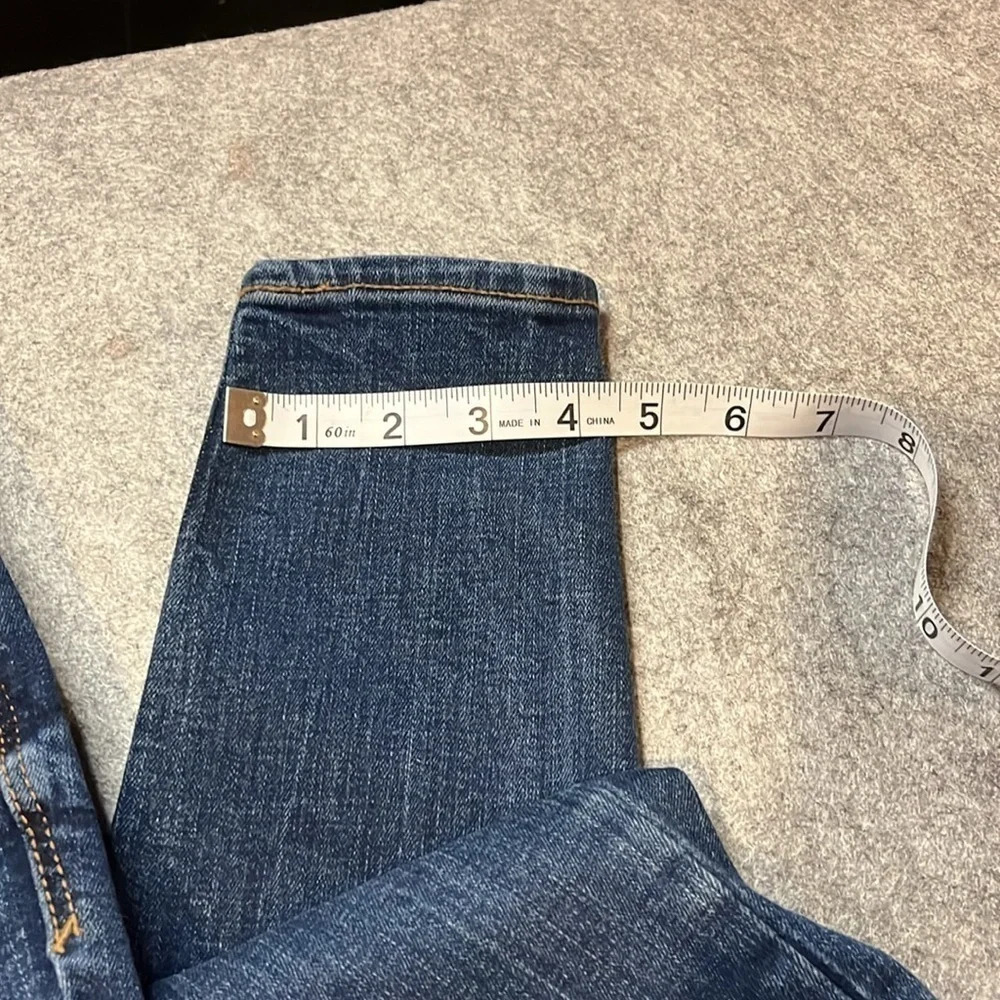 Old Navy Rockstar Supper Skinny Mid Rise Jeans, Size 4. - Picture 2 of 9